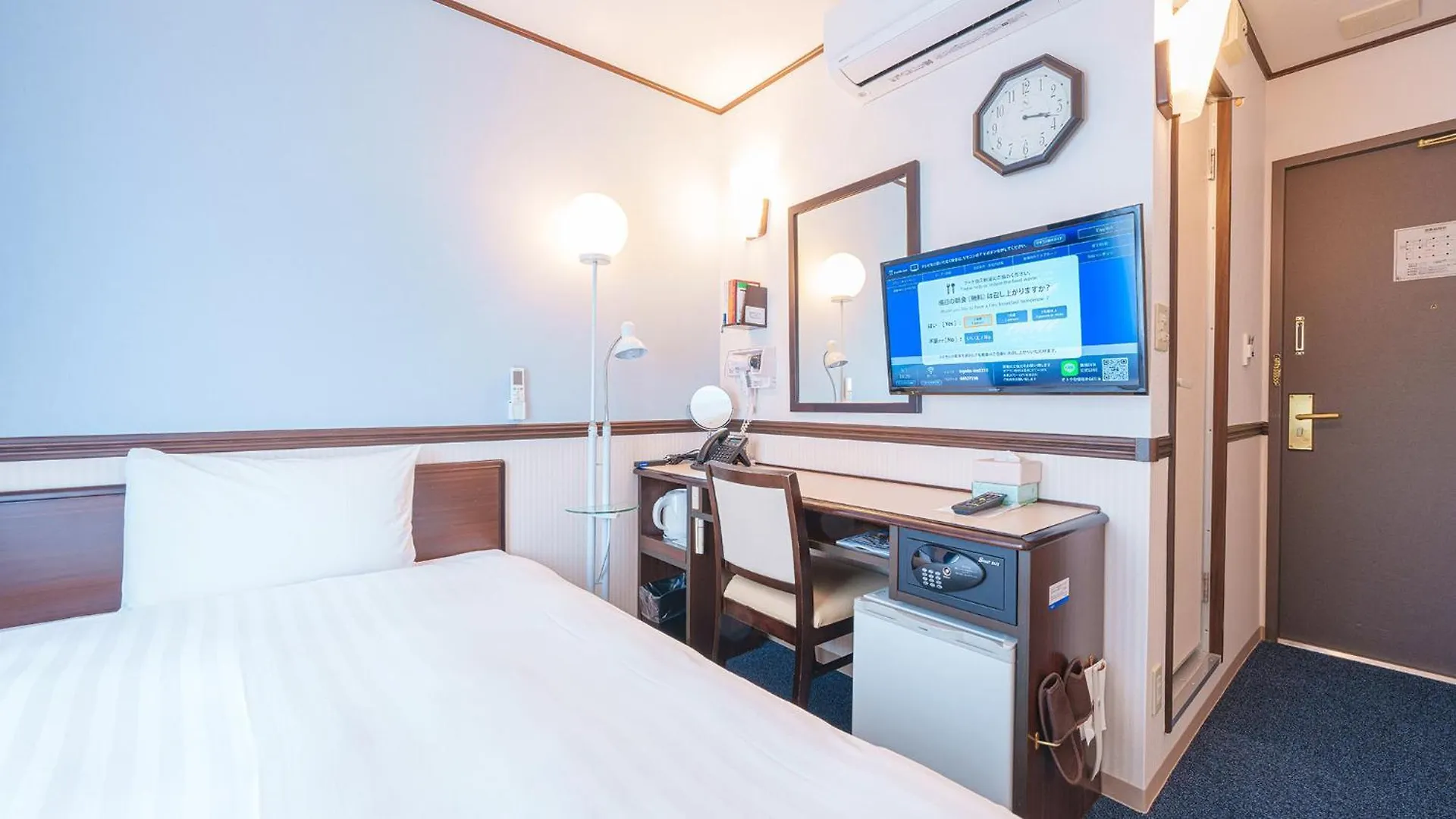 Toyoko Inn Shin-Osaka-Eki Higashi-Guchi 3*, Osaka