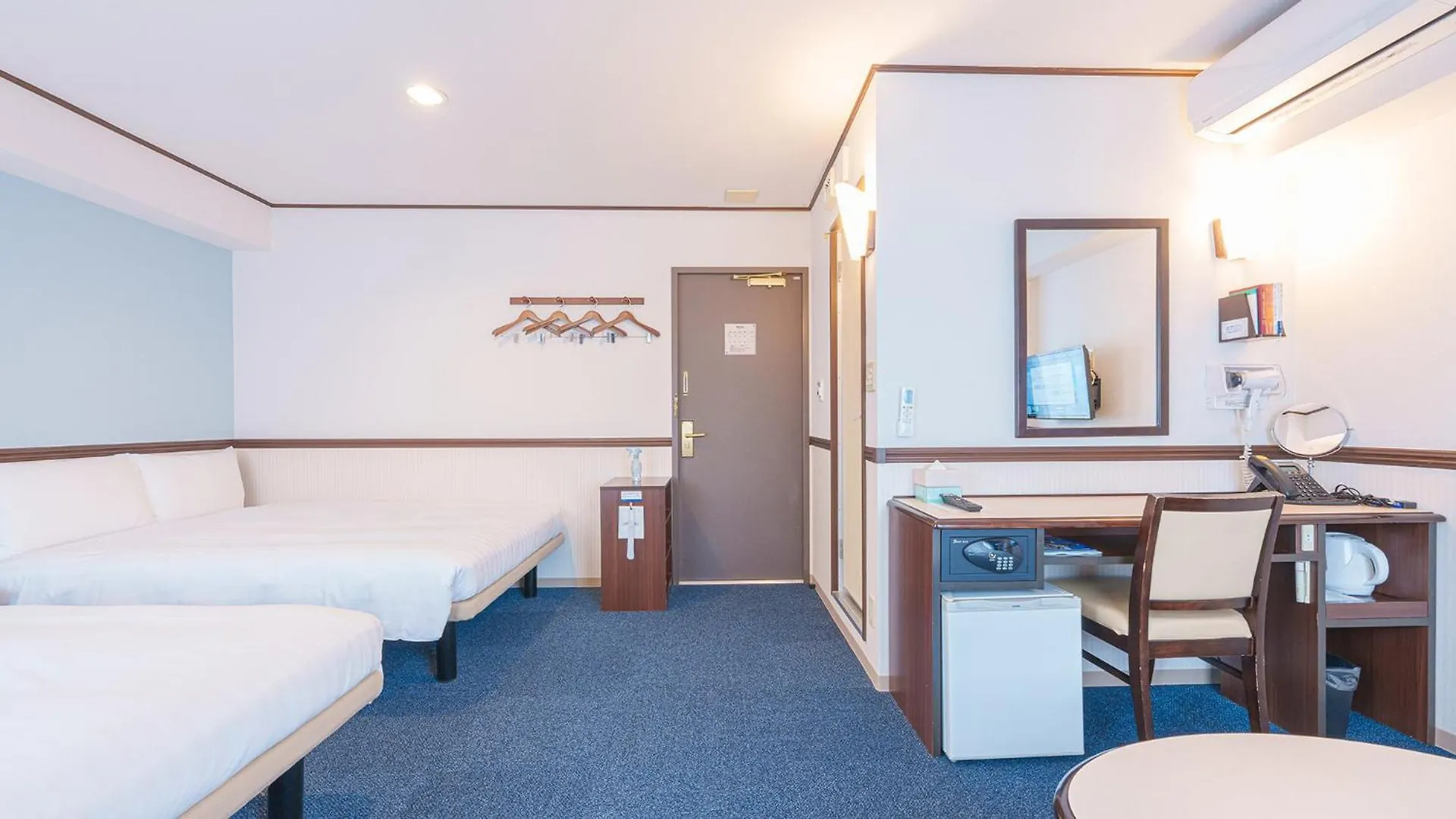 Toyoko Inn Shin-Osaka-Eki Higashi-Guchi 3*, Osaka Japan